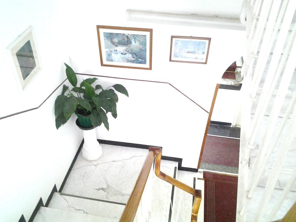Hotel Piccolo Eden Нерви Екстериор снимка